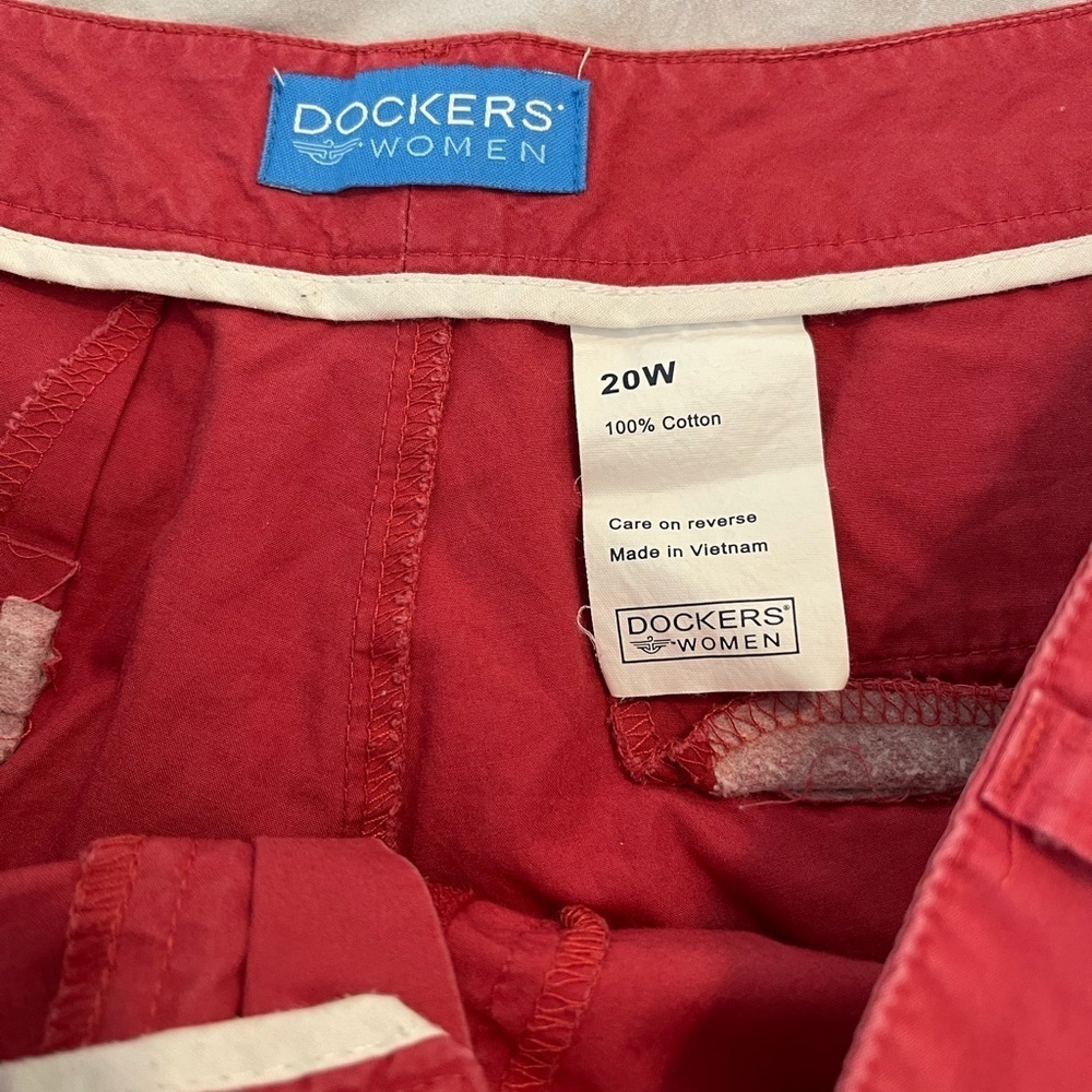 Bundle 2 DOCKERS Chino Shorts Women's Plus Size 20W High Rise Pockets - Picture 8 of 9